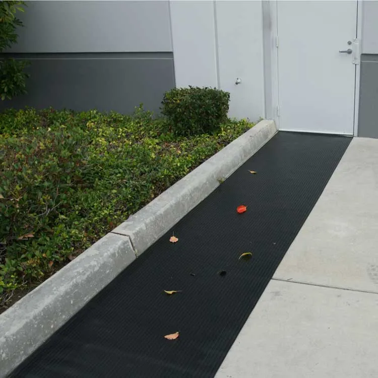 Coloured Durable Industrial/Commercial Anti-Slip Rubber Safety Wide Ribbed Rubber Flooring