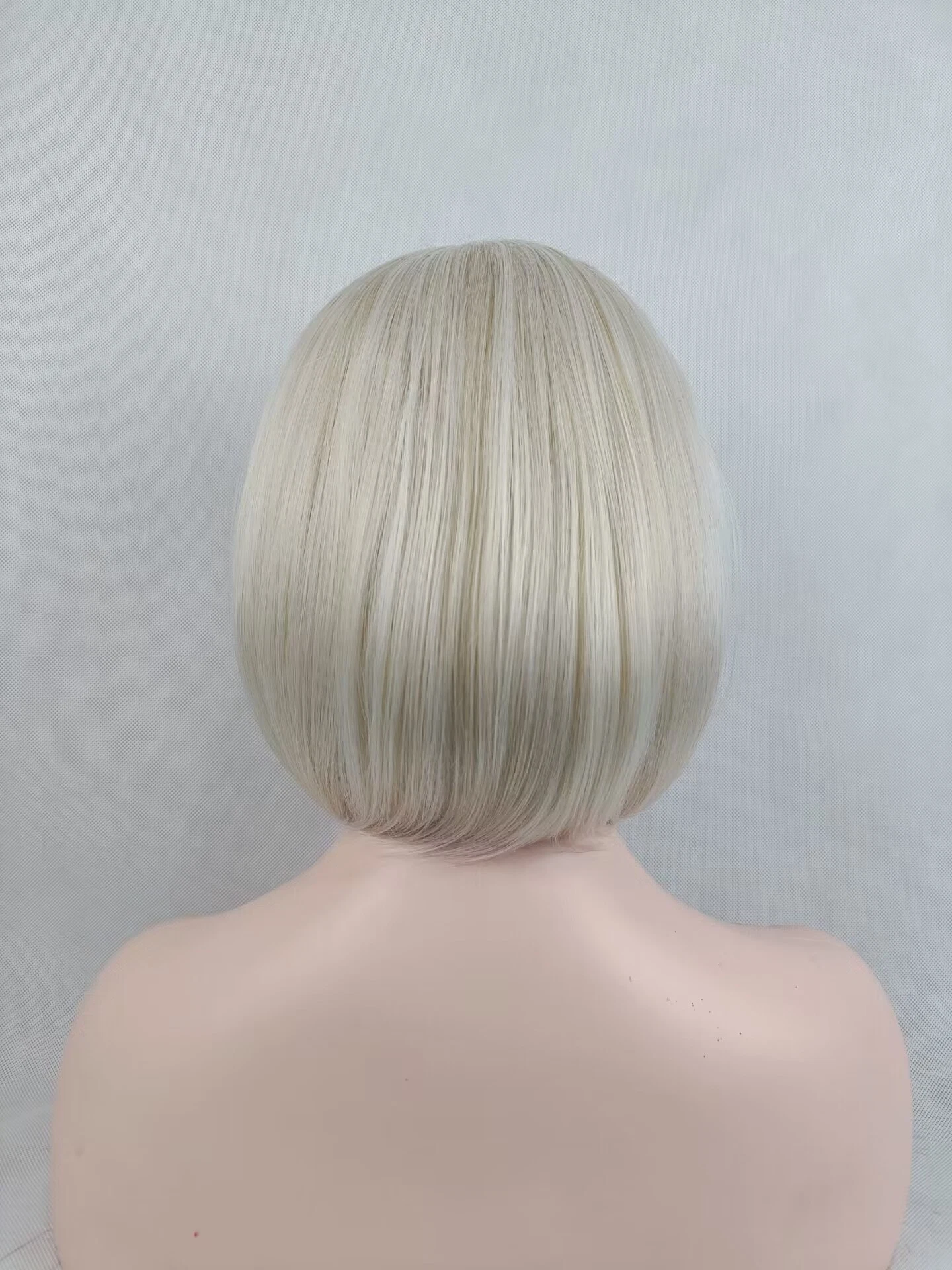 Spanish Women Customized Color White Straight Hair Short Thick Full Cover Synthetic Bob Wigs