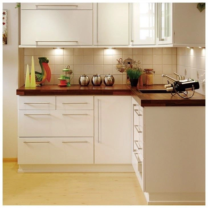 Pure White High Gloss Lacquer with Matted Handles Kitchen Cabinets