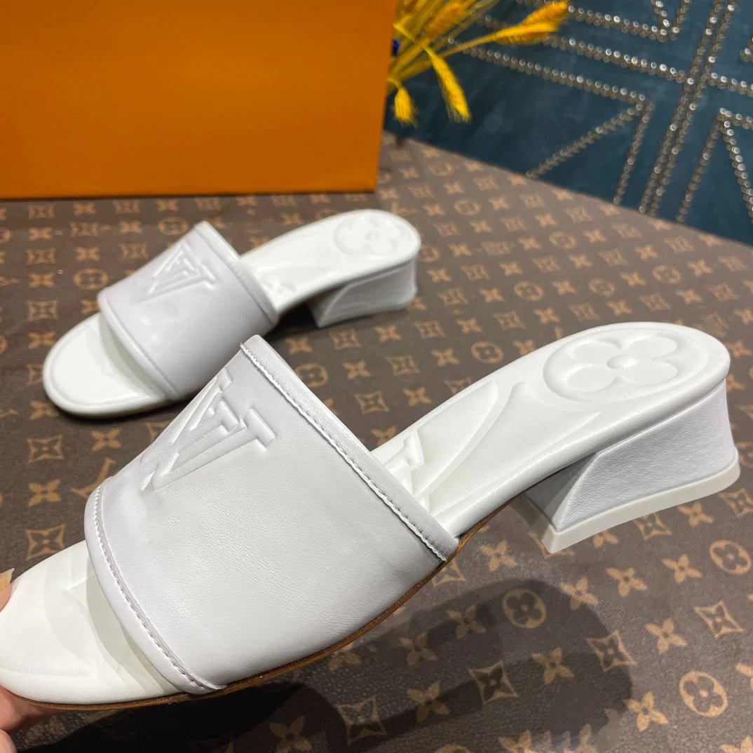 Guangzhou Best Selling New Designer Replica Manufacture Sandals Slippers Leather Shoes White