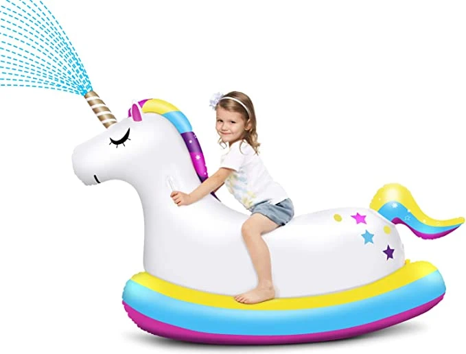 Los rociadores de agua de unicornio inflables personalizados de flotación de la agrupación de paseo en los juguetes