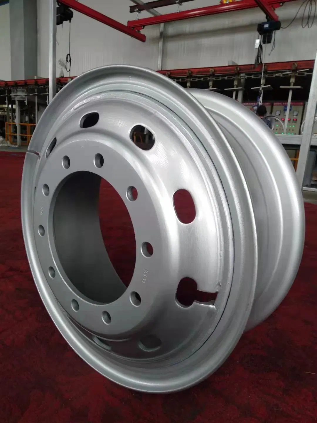 8.5-24 Tube Truck Wheel From an Very Experienced Factory