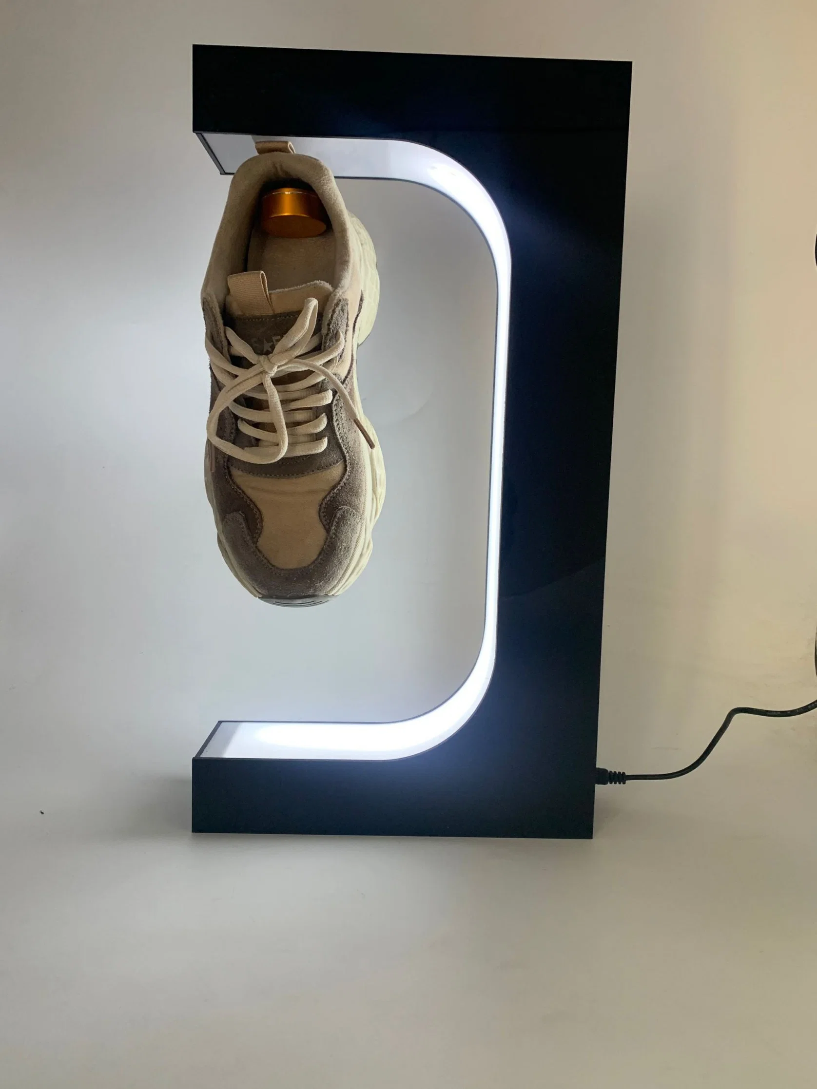 New Rotating Magnetic Levitation Shoe Display Stand, Floating Shoes Display Rack for Avertisement Shoe Sotre