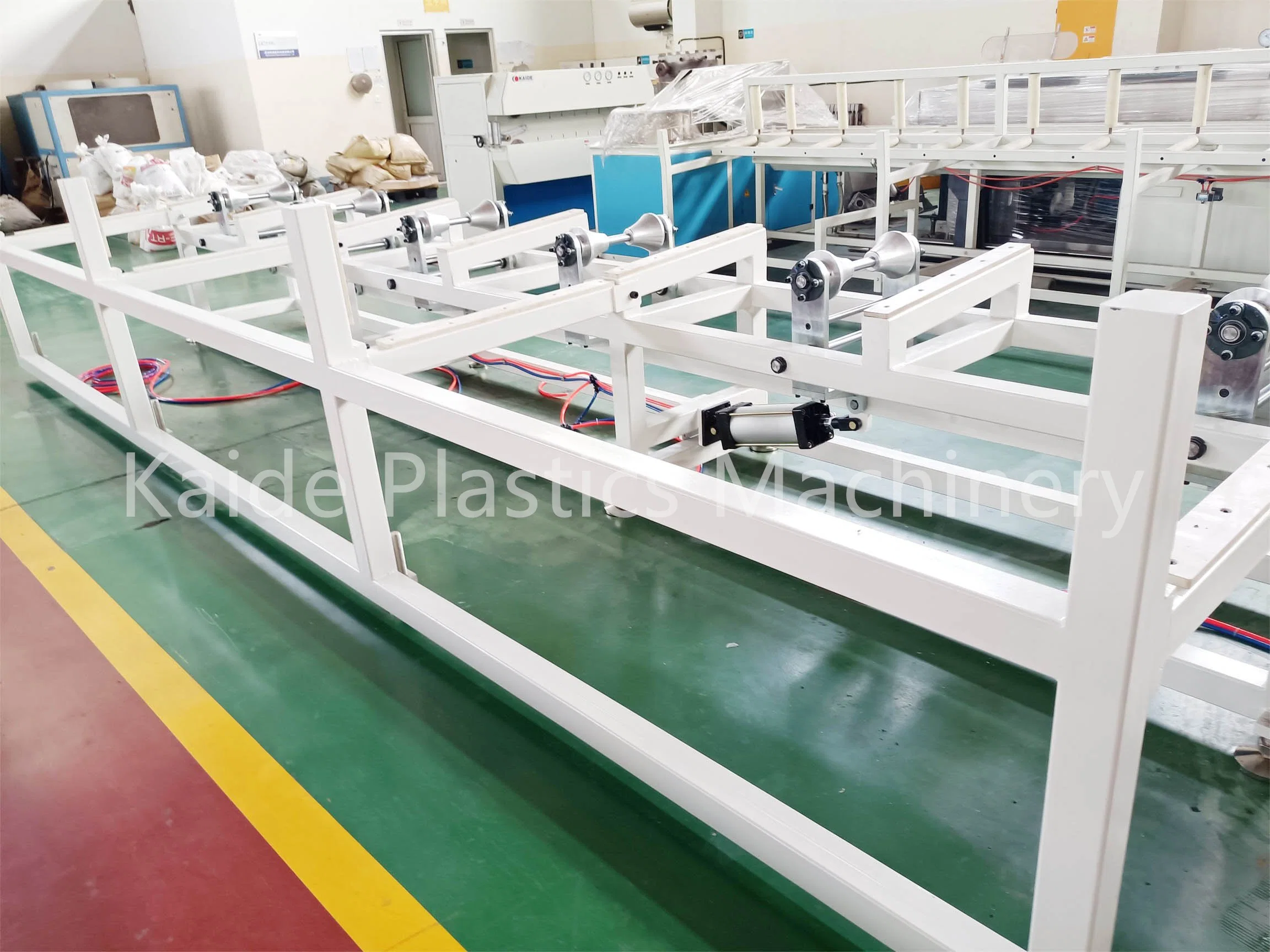 Plastic Pipe Making Machine HDPE 630mm Pipe Production Line for Producing Urban Gas Pipes