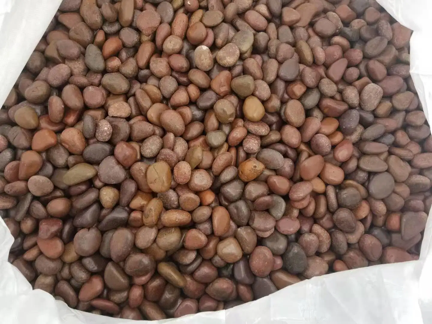 Red Color Wash Pebble Stones