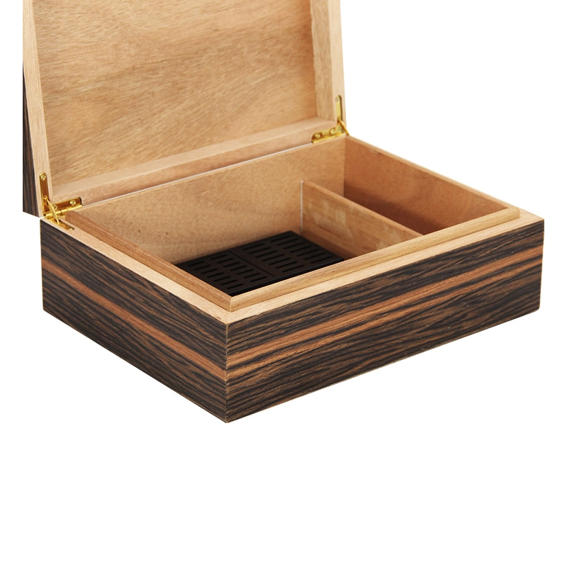 Minimalist Travel Cigar Humidor Box with Butane Lighter Ashtray Cutter and Stand Holder Gift Set Cigars Tobacco Humidor