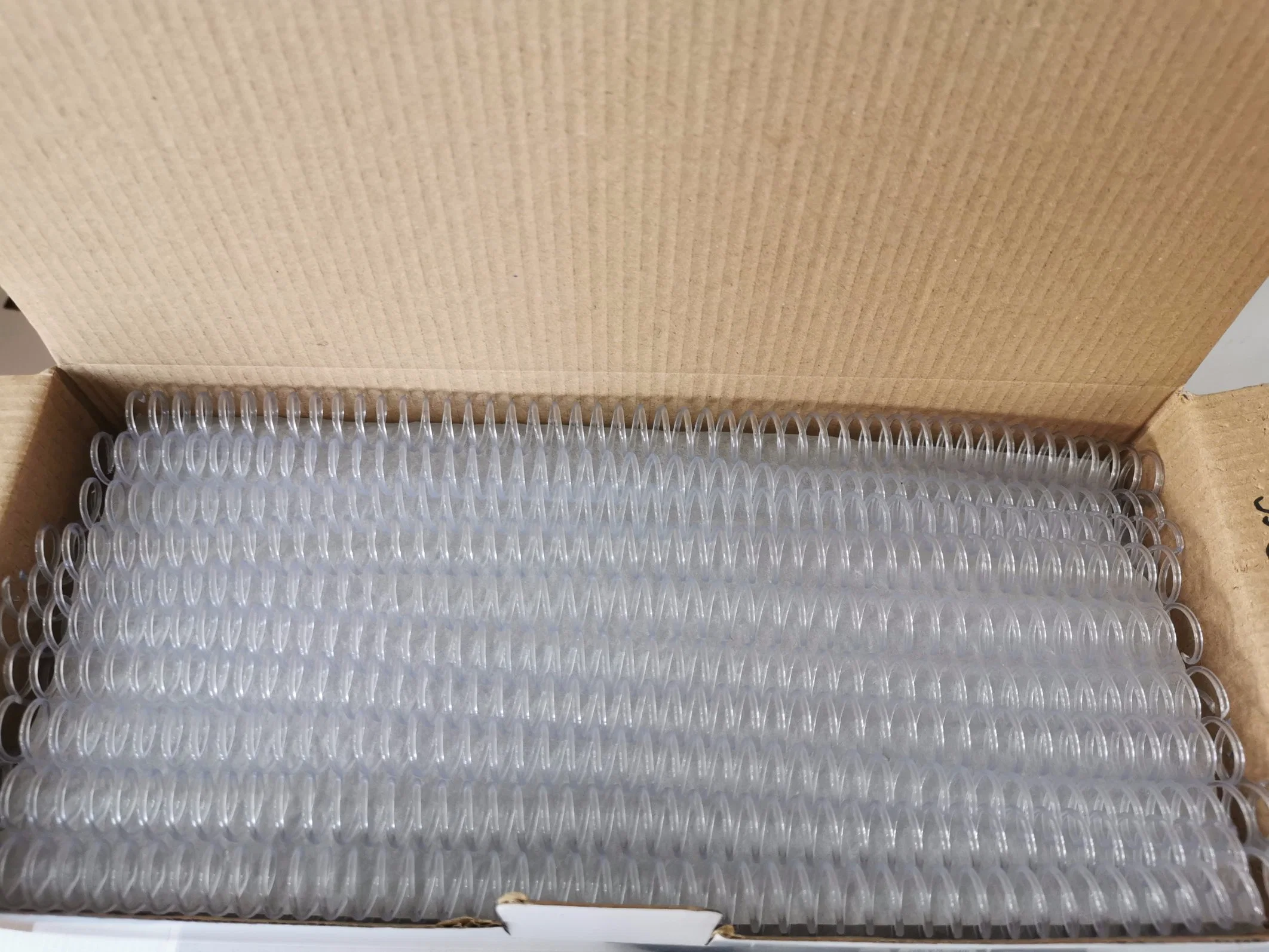 Спиральная катушка с пластиковым связывающим покрытием из ПВХ с высоким качеством