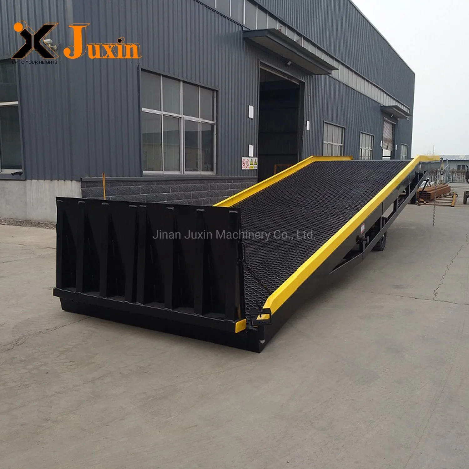 Warehouse Hydraulic Mobile Container Yard Ramp for Loading Unloading Bridge