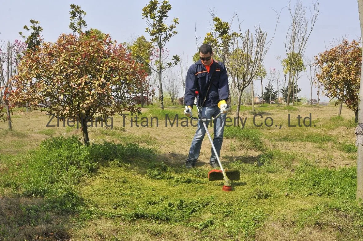 26cc de jardin d'essence utiliser un coupe-herbe et un coupe-broussailles