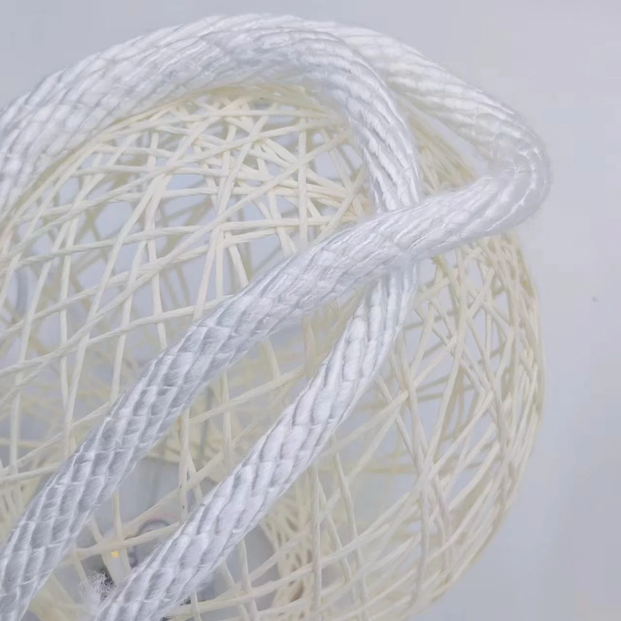 Production of 10mm White Ultra-High Molecular Weight High-Strength Wear-Resistant Rope