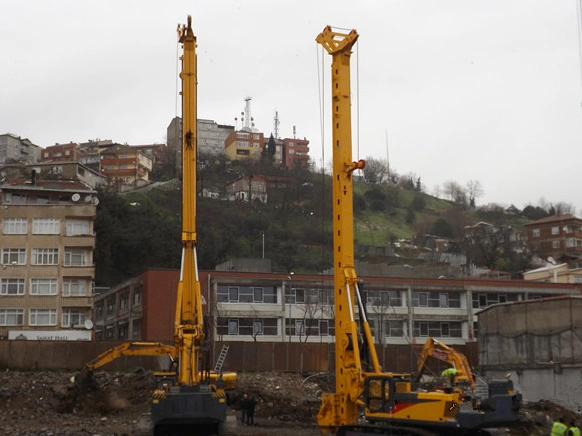 Máquina de perfuração de construção, perfuradora rotativa, Rig. 150 kg. M Xr150d motor diesel