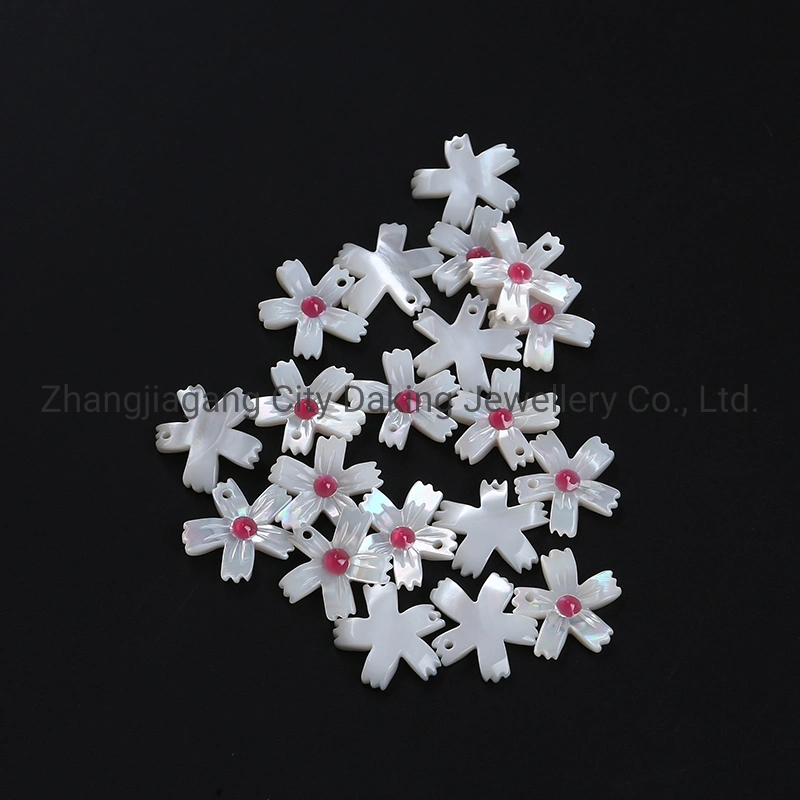 Wholesale/Supplier 15mm Carved Natural Mother of Pearl Shell Flower Beads for Jewelry Making