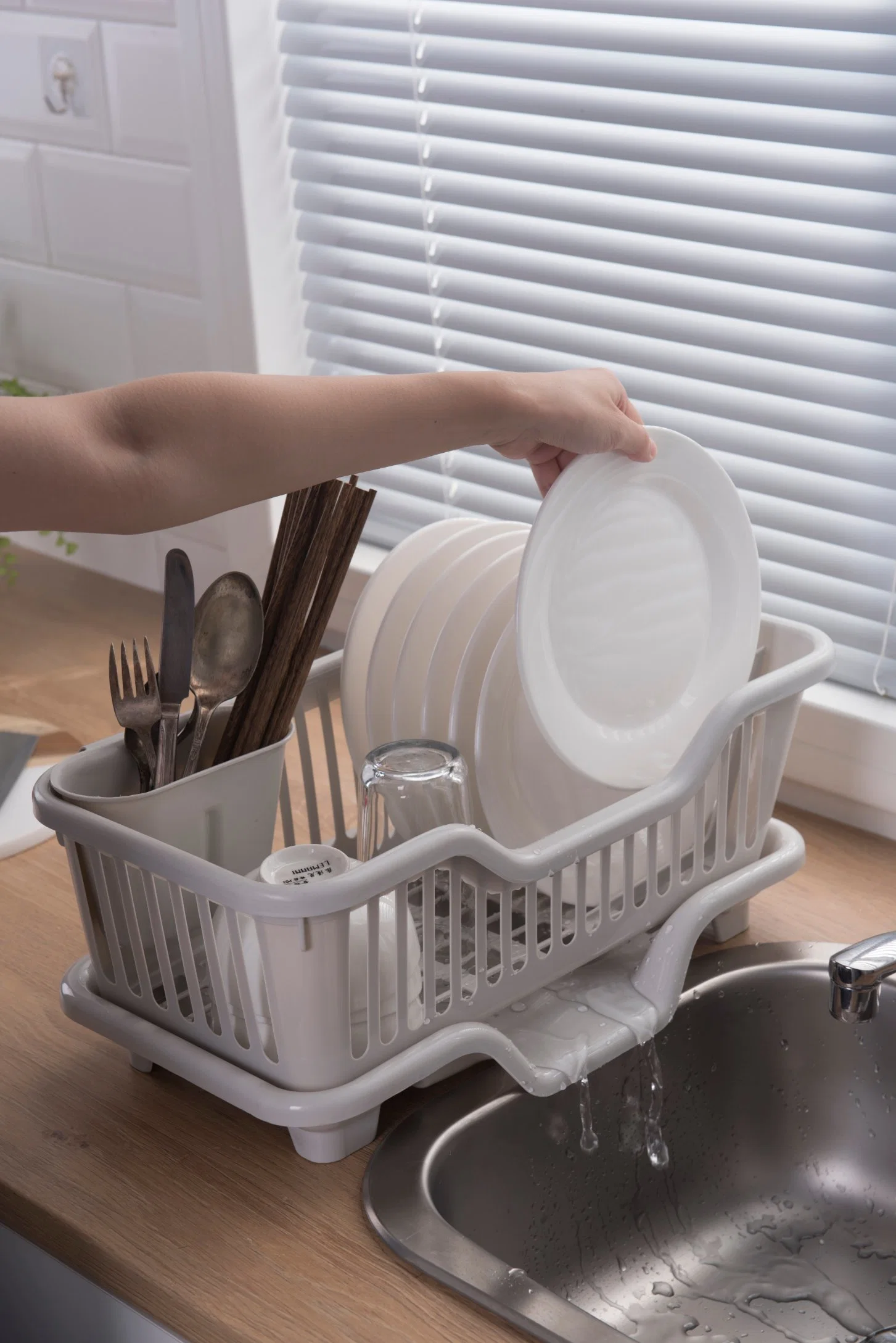 Spülbecken aus Kunststoff mit Spülgestell mit Abtropfbrett und Drainboard Für Home Küche Waschbecken Organisatoren