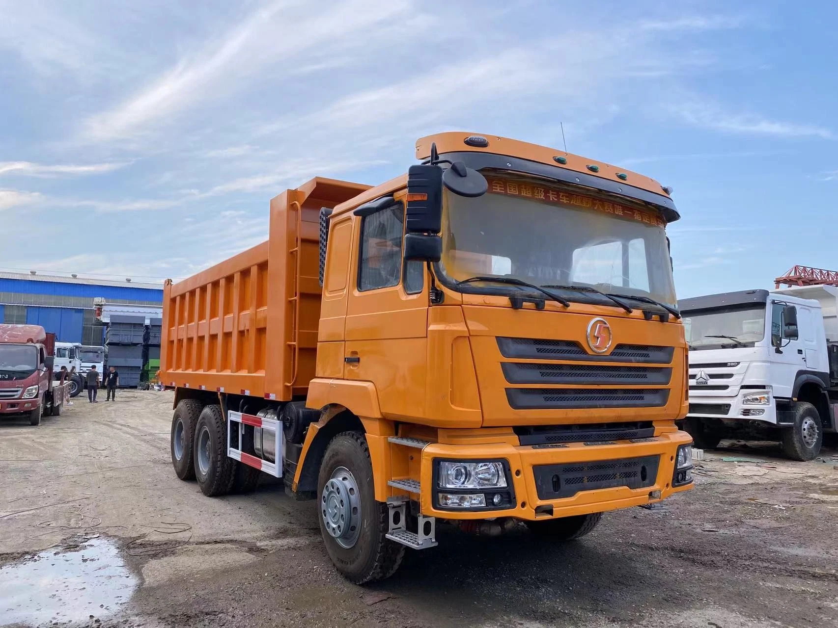 Camion de transport de sable Camion Shacman F2000 de haute qualité à vendre En Afrique