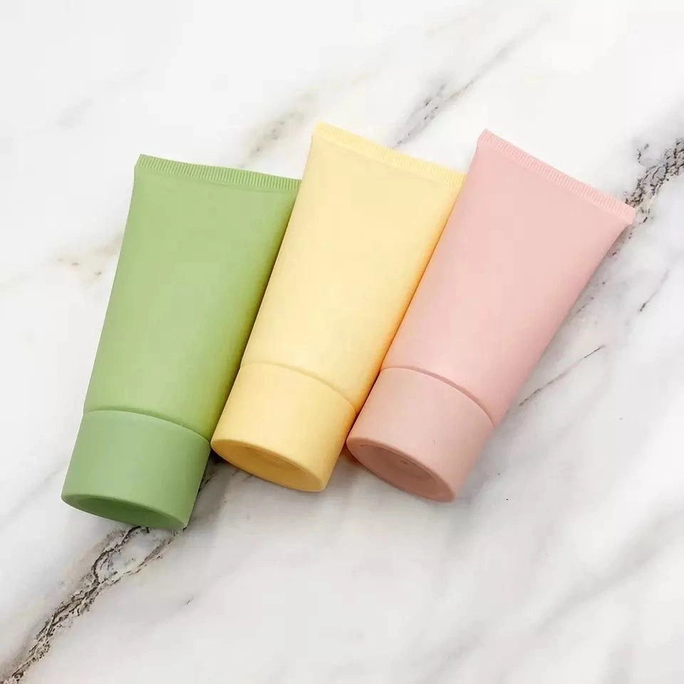 Squeeze Tubes Cosmetic Containers Travel Bottle Empty Plastic Refillable Plastic Custom Made Cosmetic Packing 50/100ml