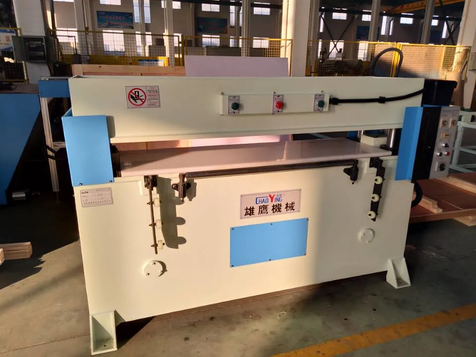 Four Columns Hydraulic Sponge Cutting Machine / Clicker Press