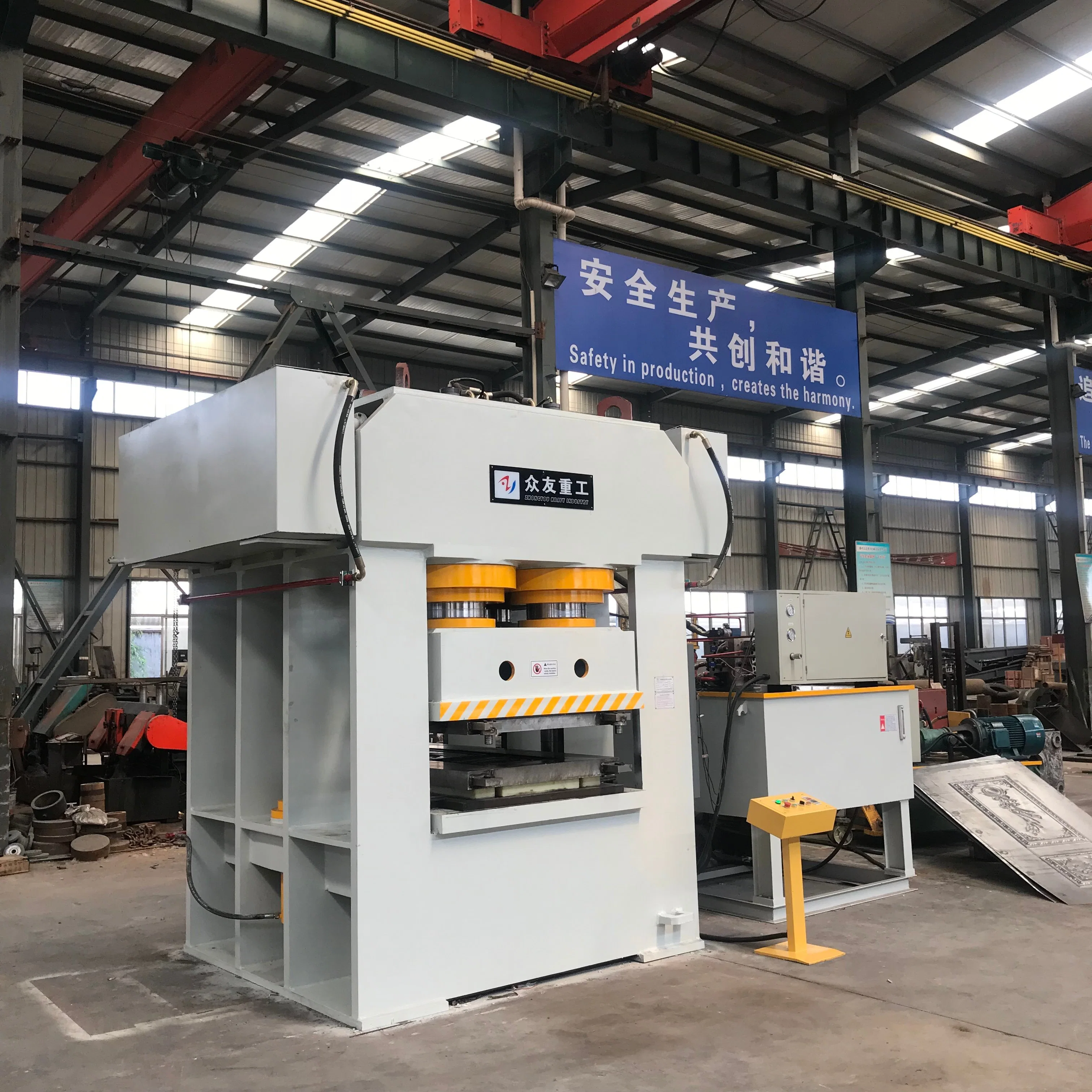 Zhongyou High Efficiency Automatic 2500 Ton/3000 Ton Iron Steel Metal Door Panel Embossing Door Skin Hydraulic Press/Pressing Machine with Ce&SGS