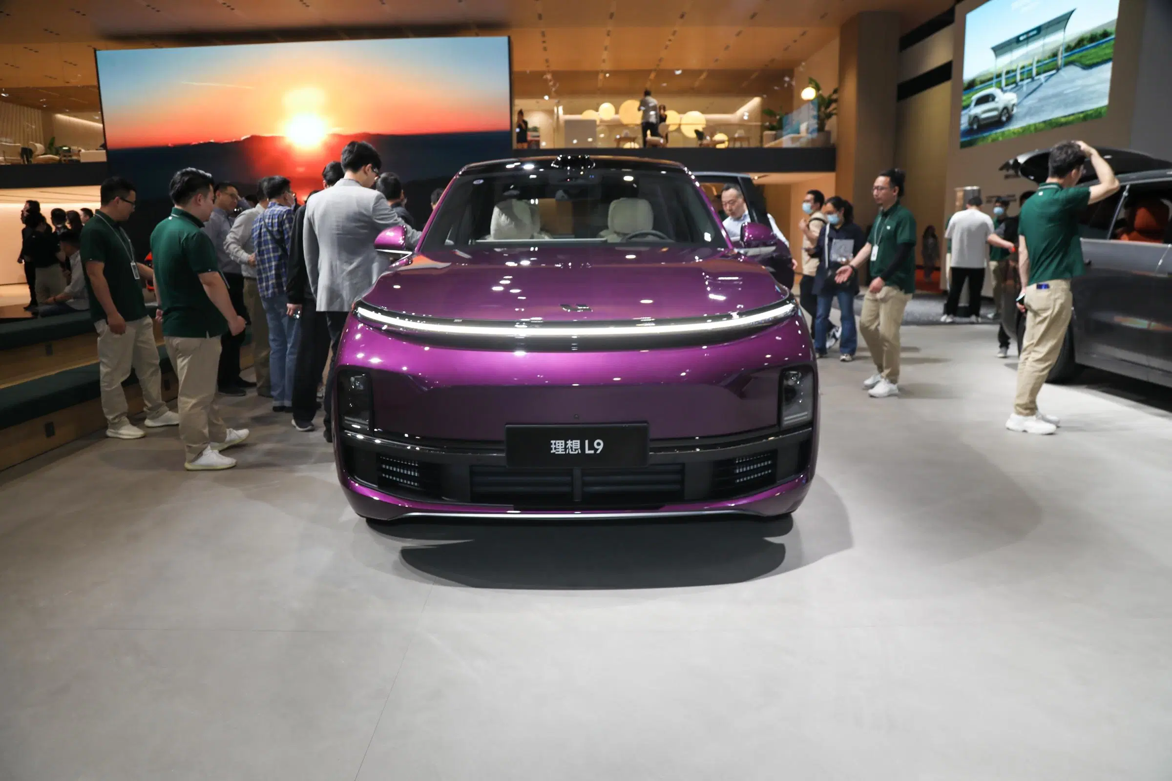 Best Price 2023 Automotive New Electric SUV Li One L8 Max Li Xiang One L9 Lixiang One L7 L8 L9 New Energy Vehicle Car Purple Color