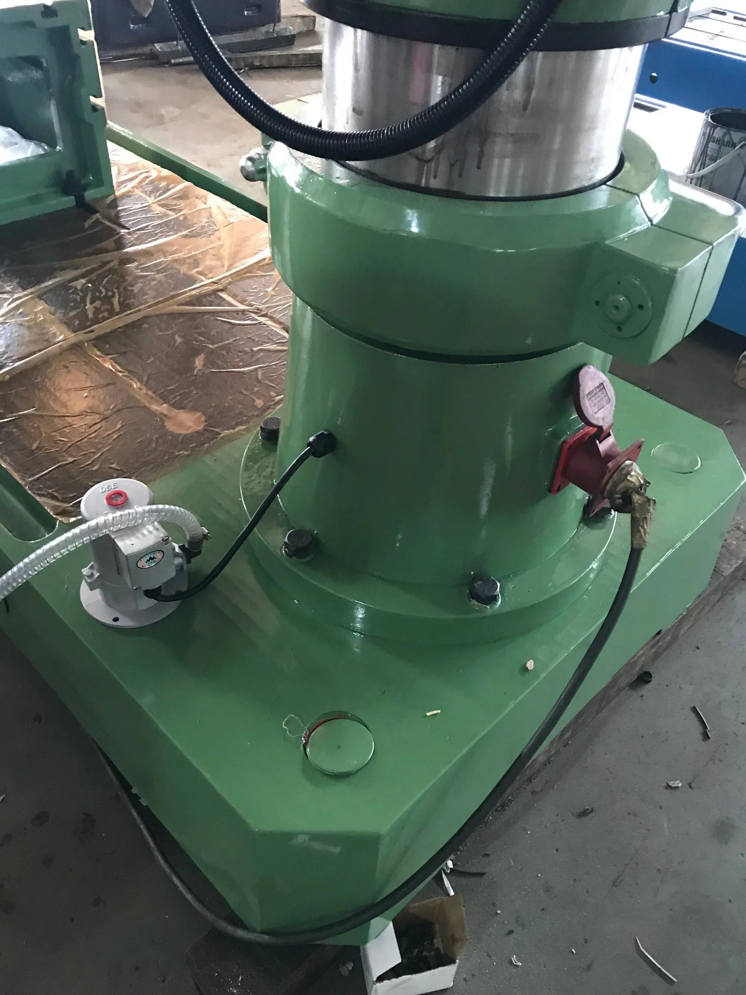 Heavy Duty Radial Drilling Machine (Z30100X31)