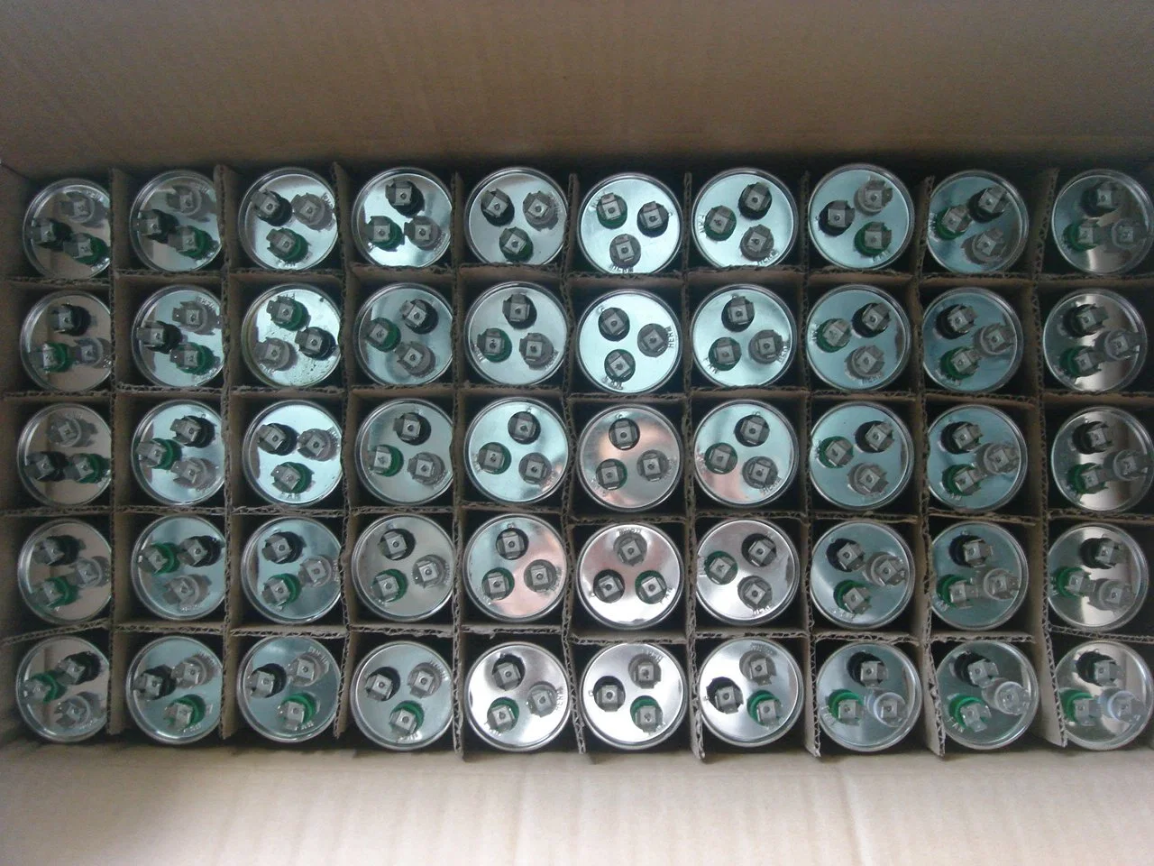 Nigeria Market Cbb65 Aluminum Shell Motor Starting Capacitor