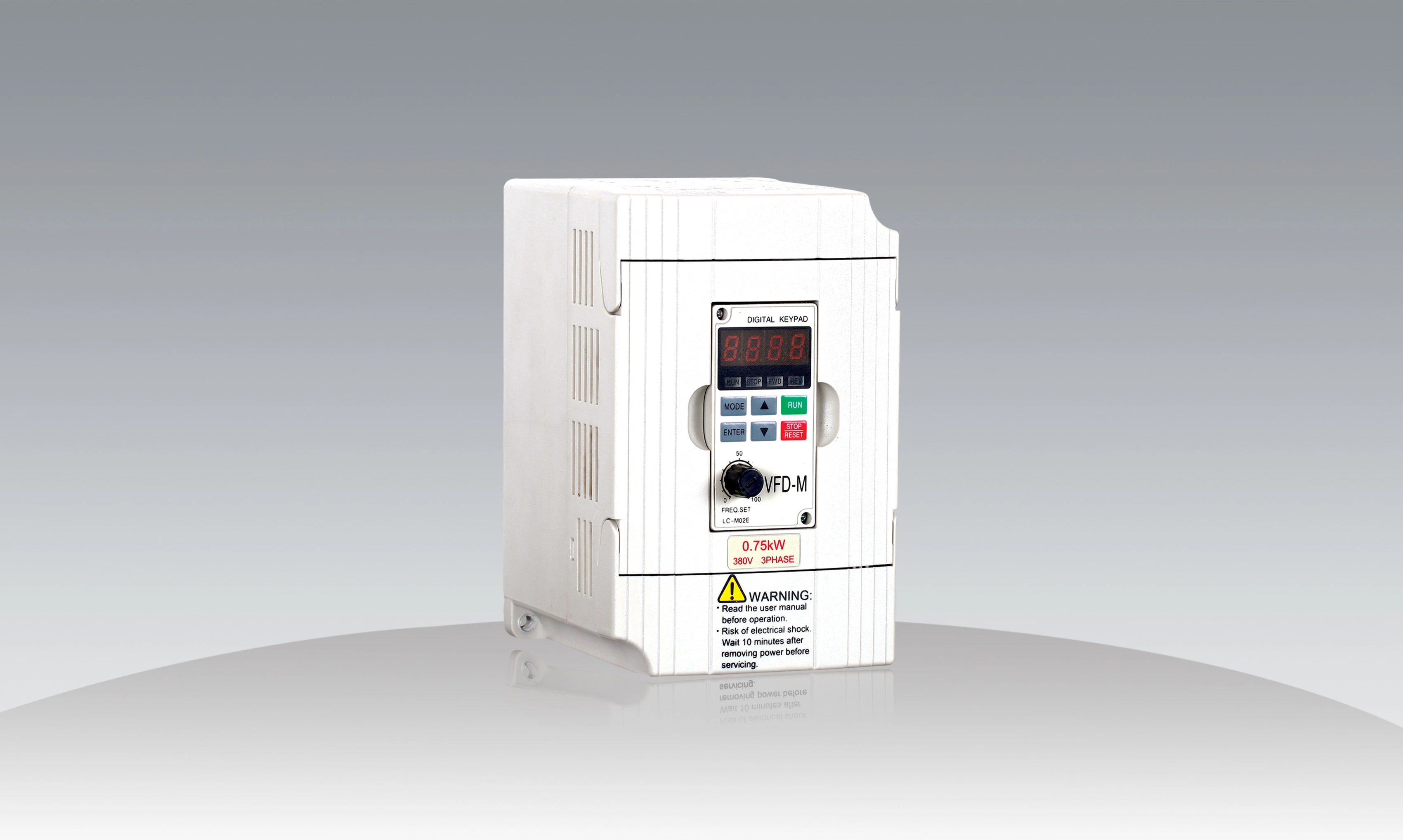 Delta VFD 0,4-7,5kW gleiche Funktion und Outlook mit Delta M Serie