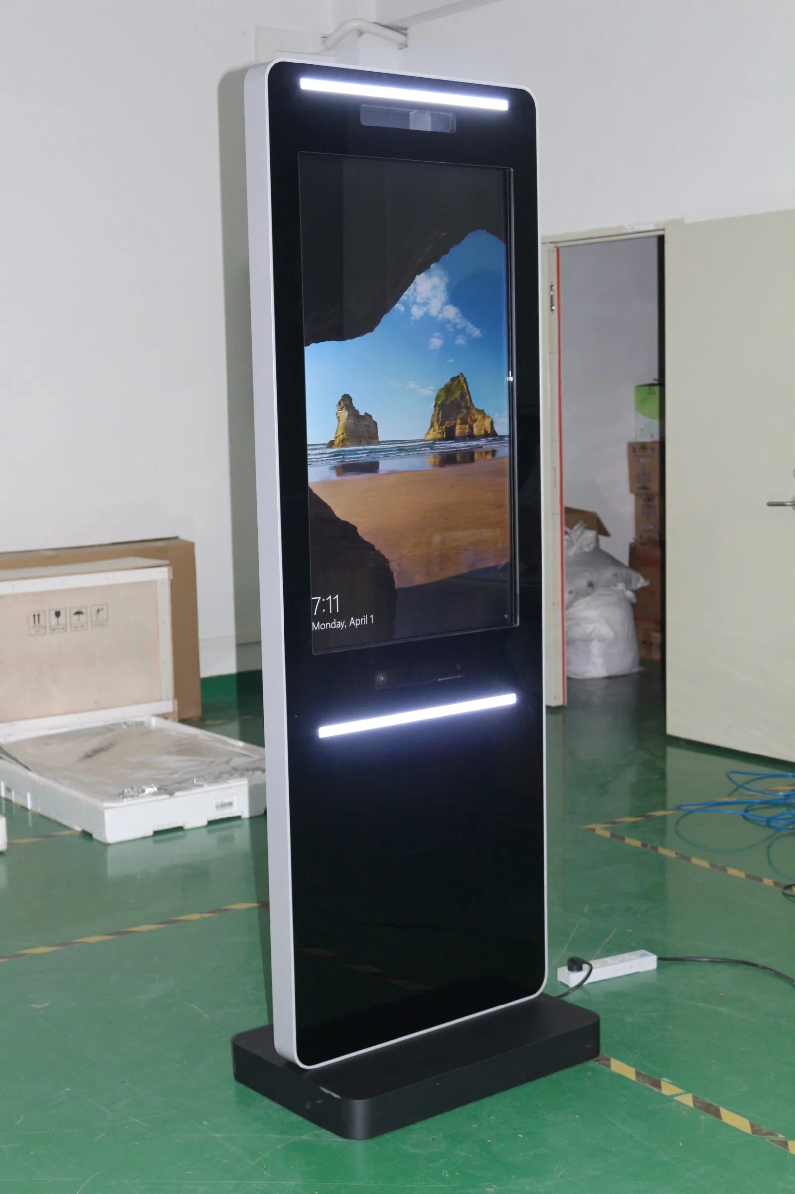 43inch Floor Standing with Wheel, Windows Touch Screen Kiosk, Motion Sensor and LED Lights