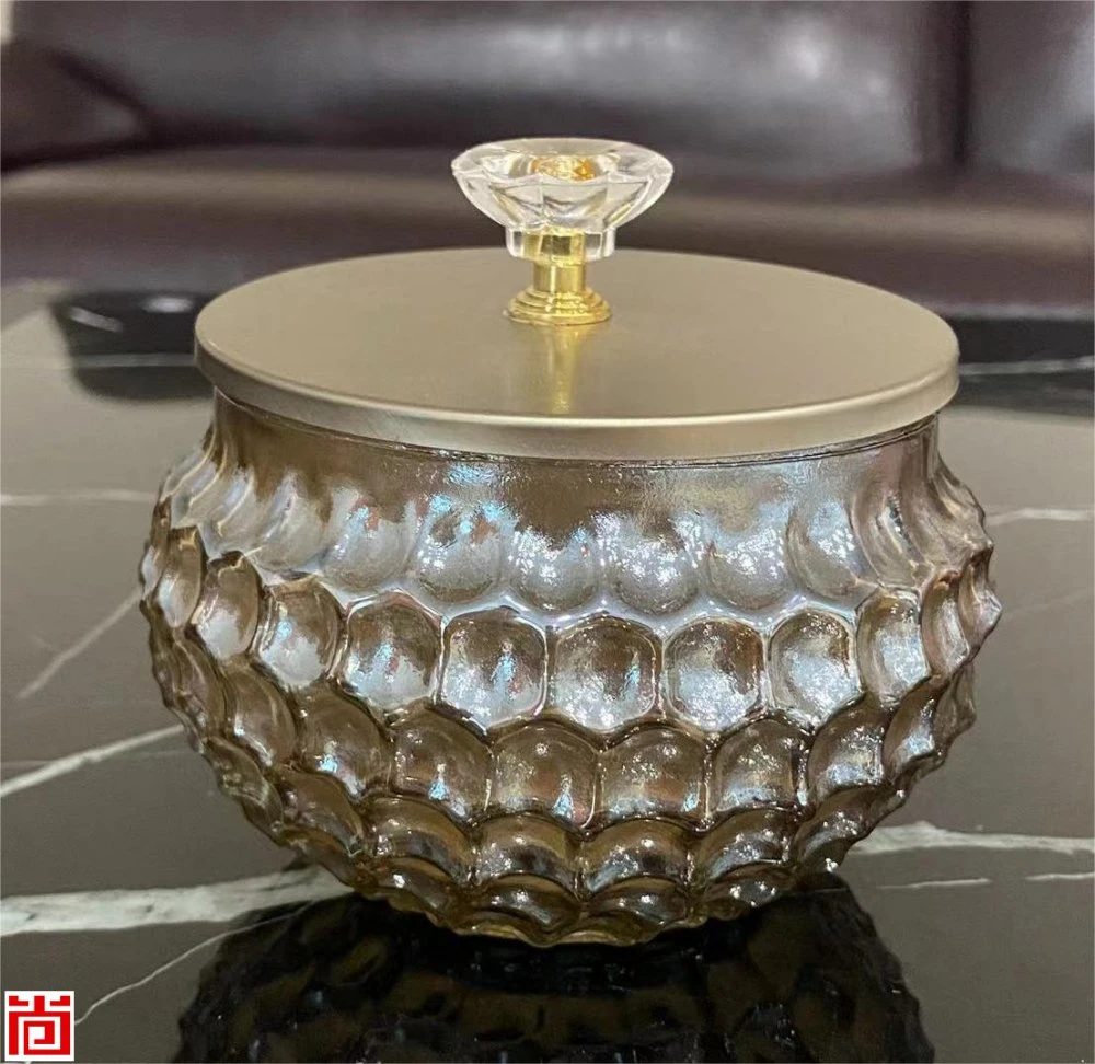 Marvellous Design Shining Amber Color Glass Round Candle Holder with Unique Lid