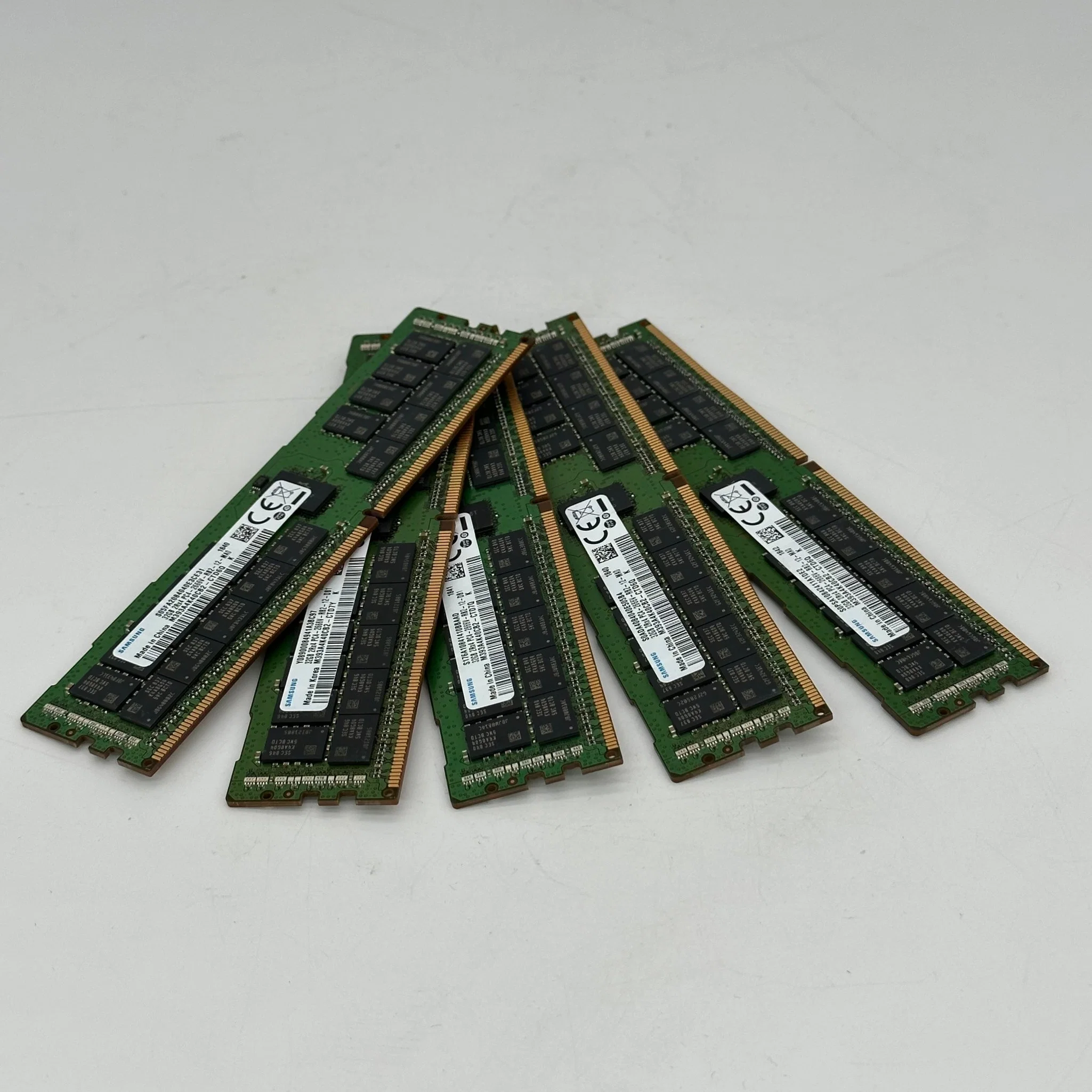 Mémoire serveur DDR4-2666 RDIMM DDR4 32 Go RAM à chaud