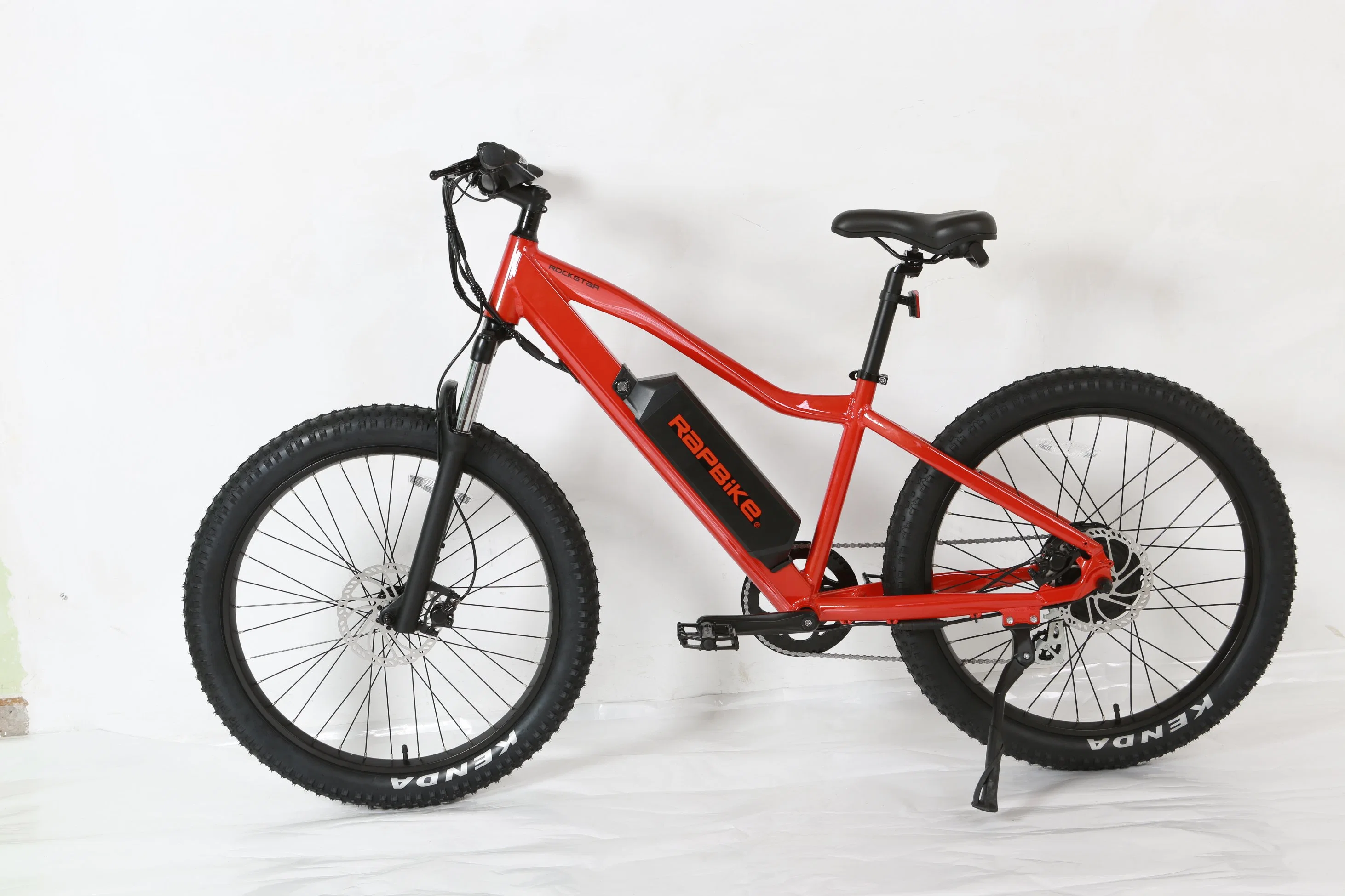 Am2605Bateria de Lítio de grande capacidade de matéria gorda Ebike MTB Pneu em stock para dois adultos