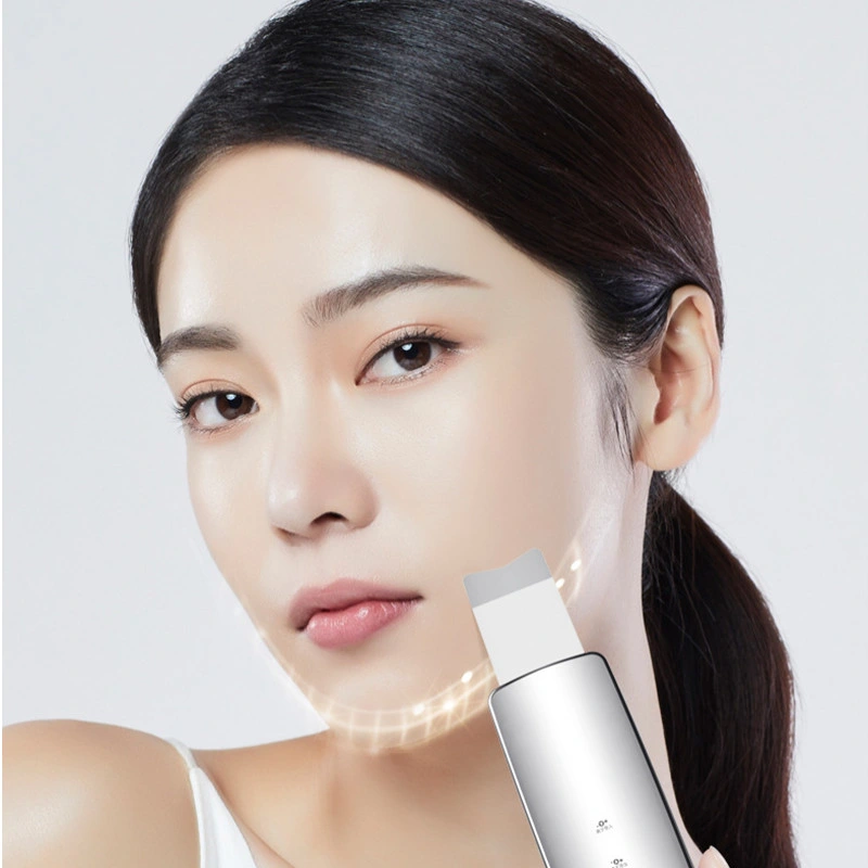 Ultrasonic Ion Therapy Face Skin Scrubber Facial Cleaner Cleansing Spatula Peeling Vibration Blackhead Removal Exfoliating Tools

Thérapie ultrasonique à ions pour le visage, nettoyeur facial, spatule de nettoyage, exfoliation par vibration, élimination des points noirs, outils exfoliants.