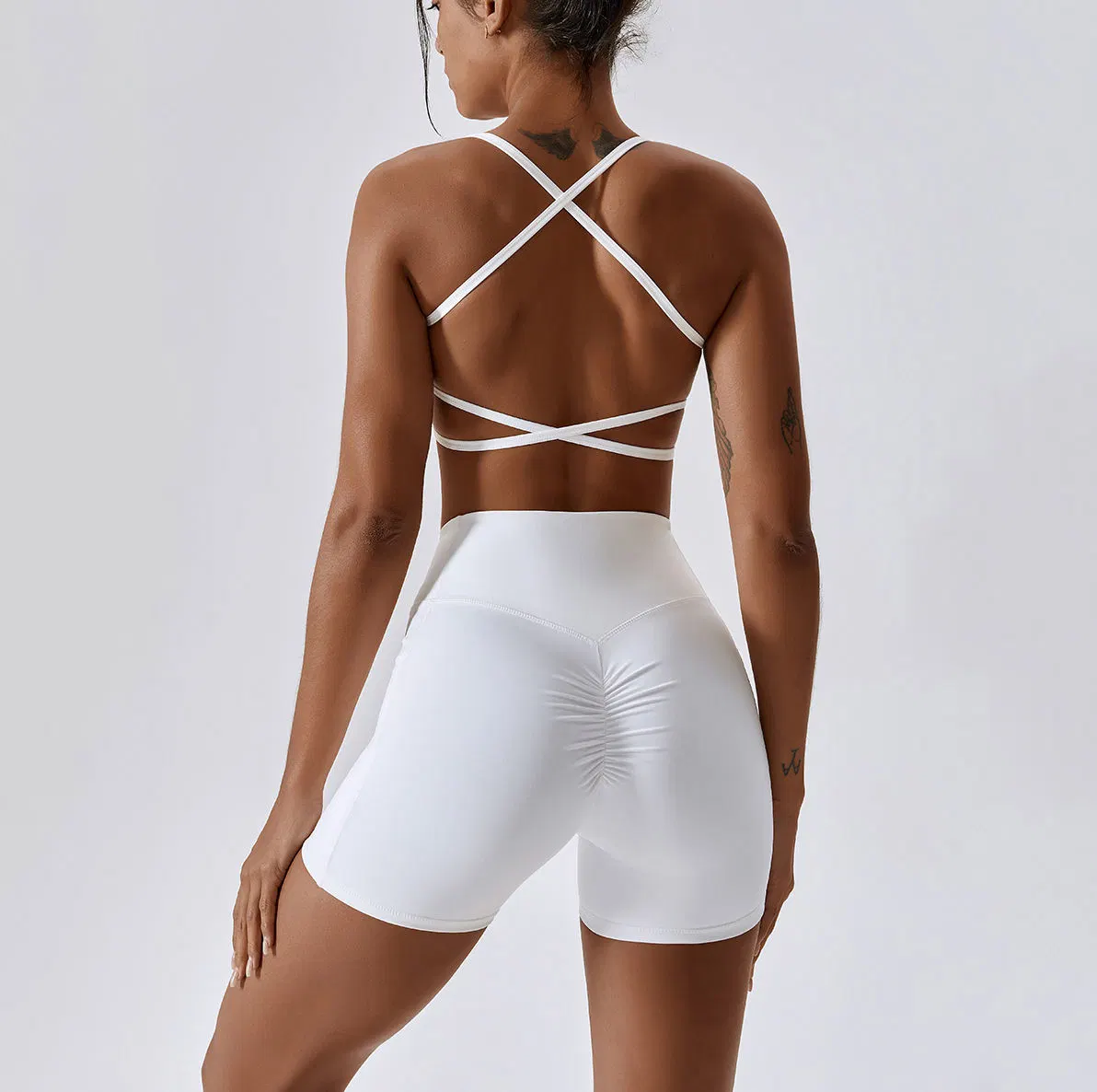 Minghang Garment Sportswear Manufacturer Women Compression Soft Lightweight V Cut Scrunch Back Yoga Shorts Bra Set