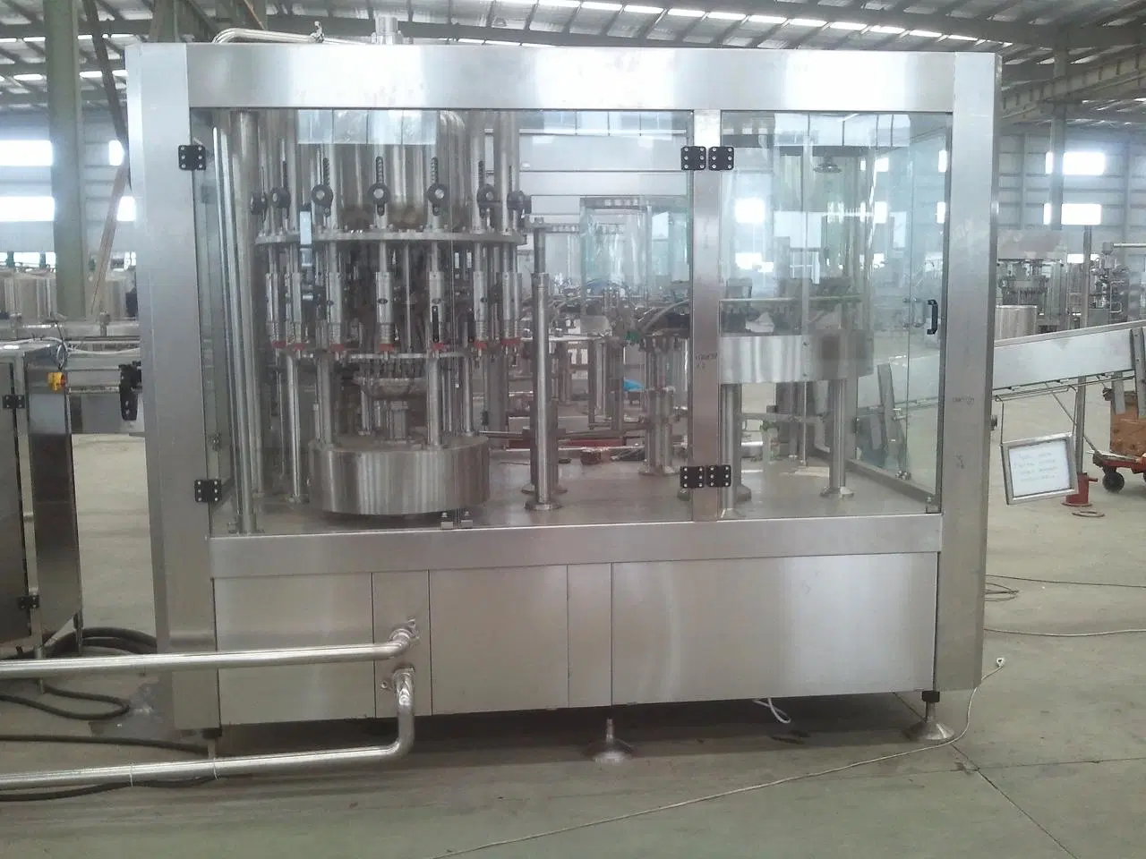 Filling Machine for Mineral Water with Capacity 5000B/H