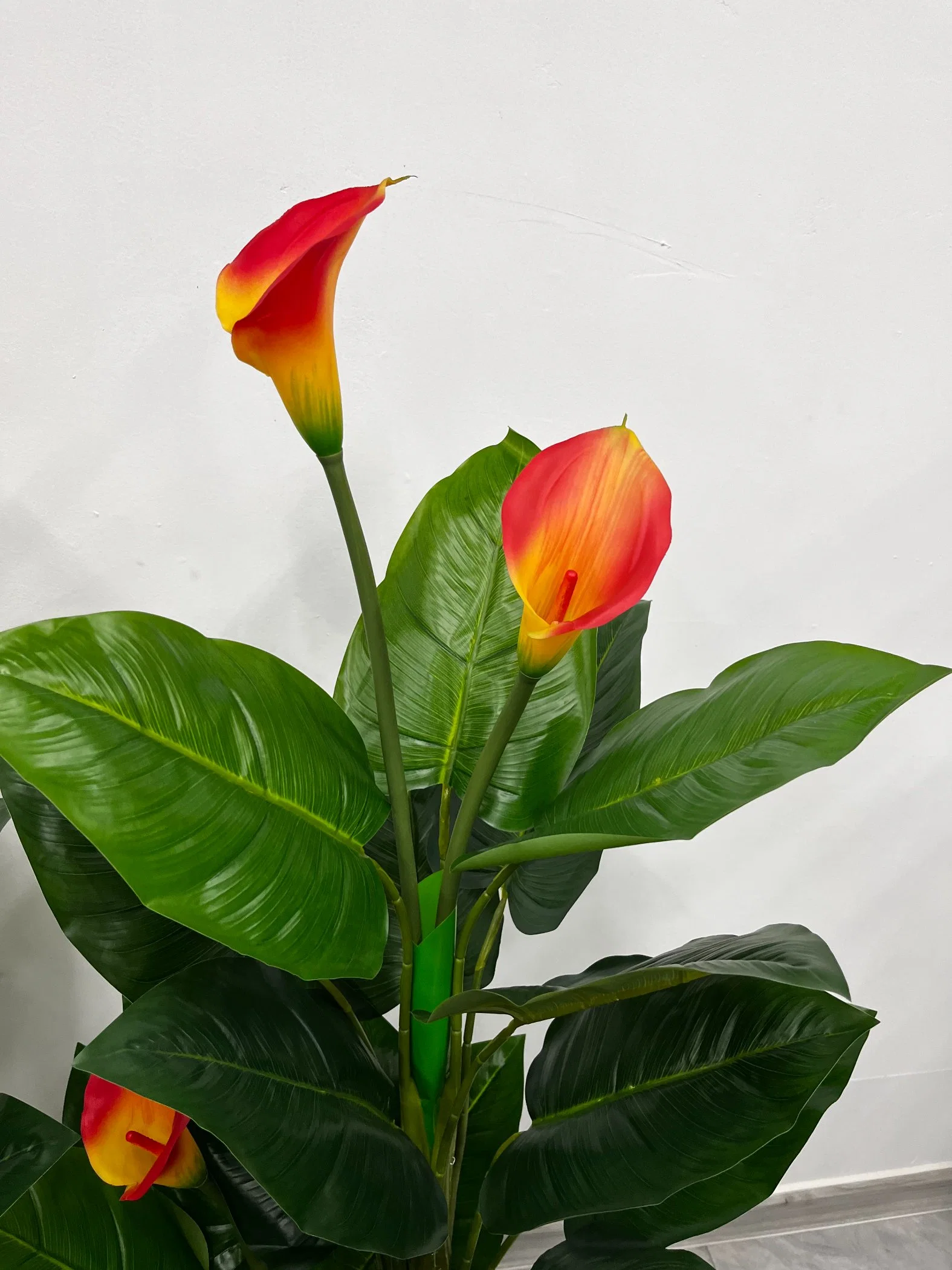 Beautiful Three-Pole Calla Lily Can Be Customized, Artificial and Decorative Plant Flower Tree