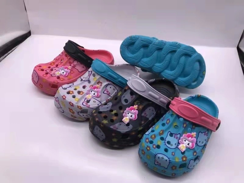 China Wholesale/Supplier Original Factory Boys Girls Children's Clogs EVA Cartoon Clogs Sandal Breathable Kids Garden Shoes