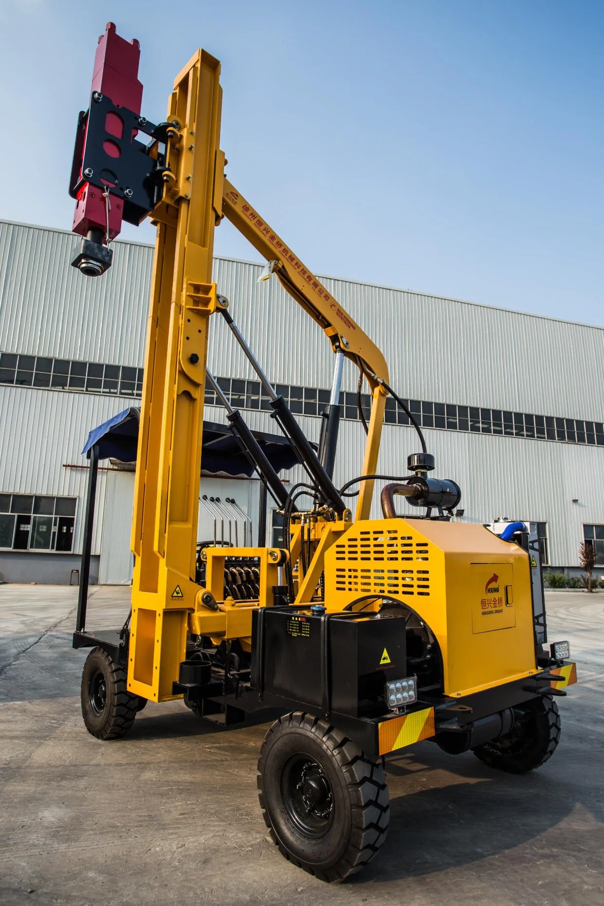 Hydraulic Wheel Type Helical Pile Driver for Road Construction