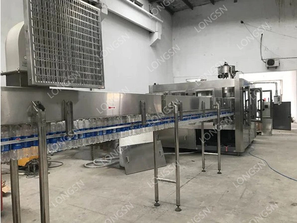 Easy-Installed Automatic Tin Can Soft Carbonate Drinking and Sparkling Water Filling Capping Packing Machine Production Line