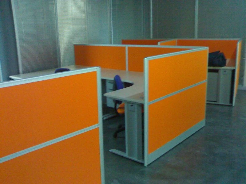 OEM Economical Office Computer Desk Commercial Furniture