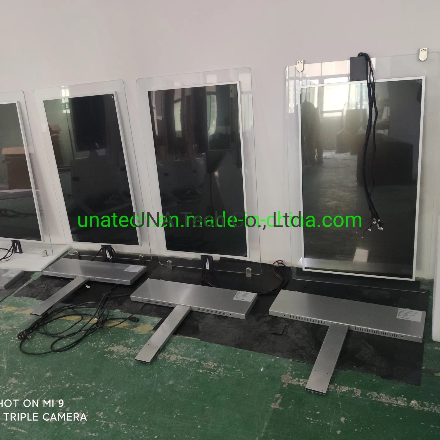 Indoor Hanging Glass Double Sided LCD Screen Digital Display for Advertising