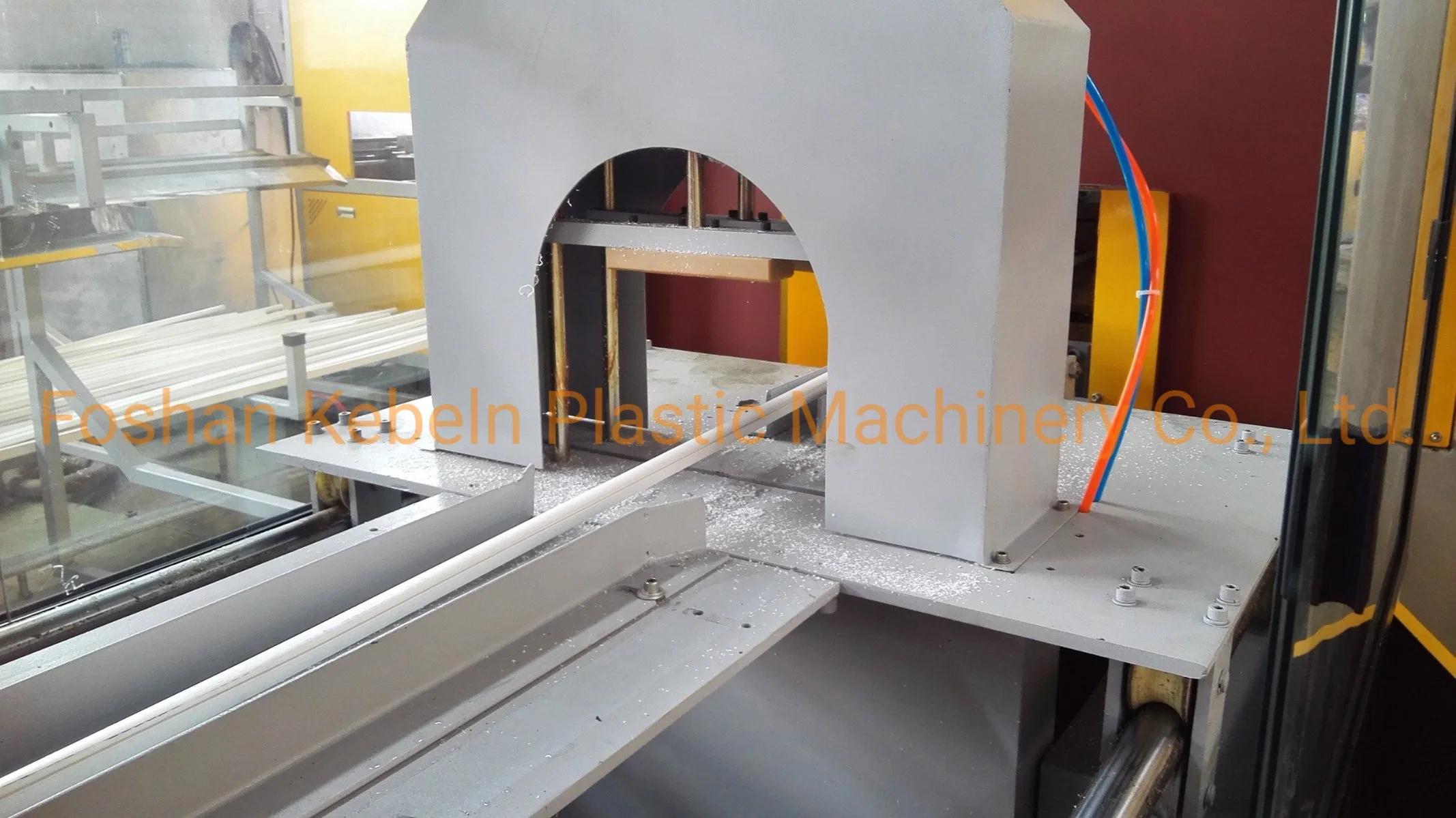 Various Shape and Size Door and Window Co-Extrusion Plastic PVC/UPVC Profile