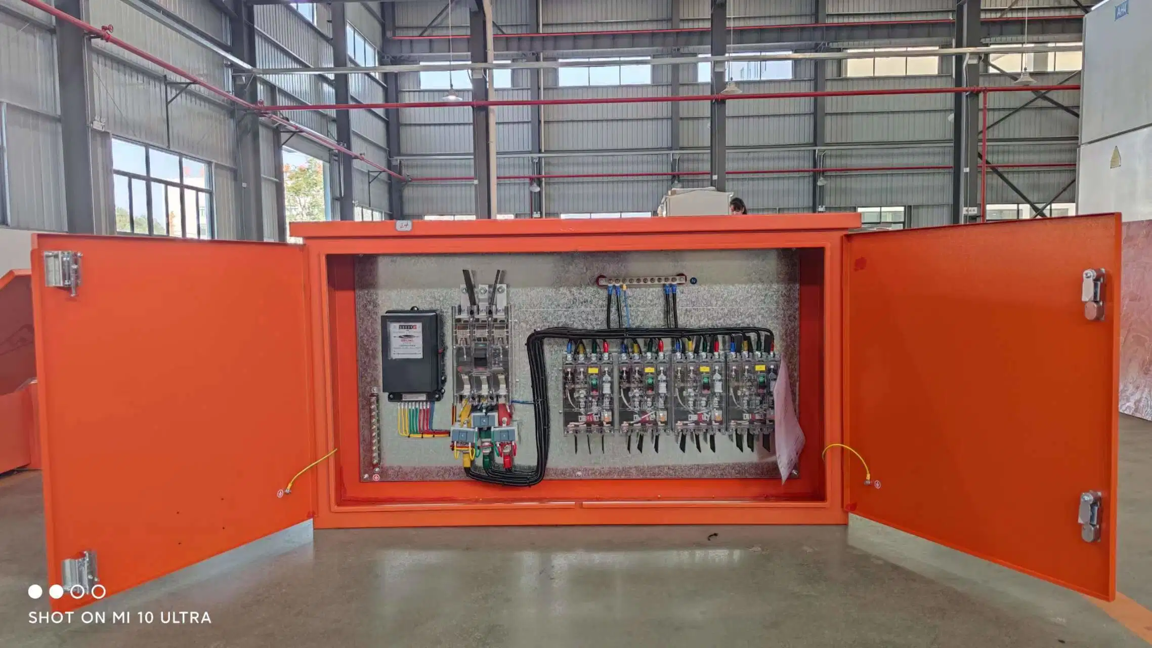 Power Supply Switch Box Electrical Galvanized Steel Plate Rainproof Fiber Distribution Orange Distribution Box