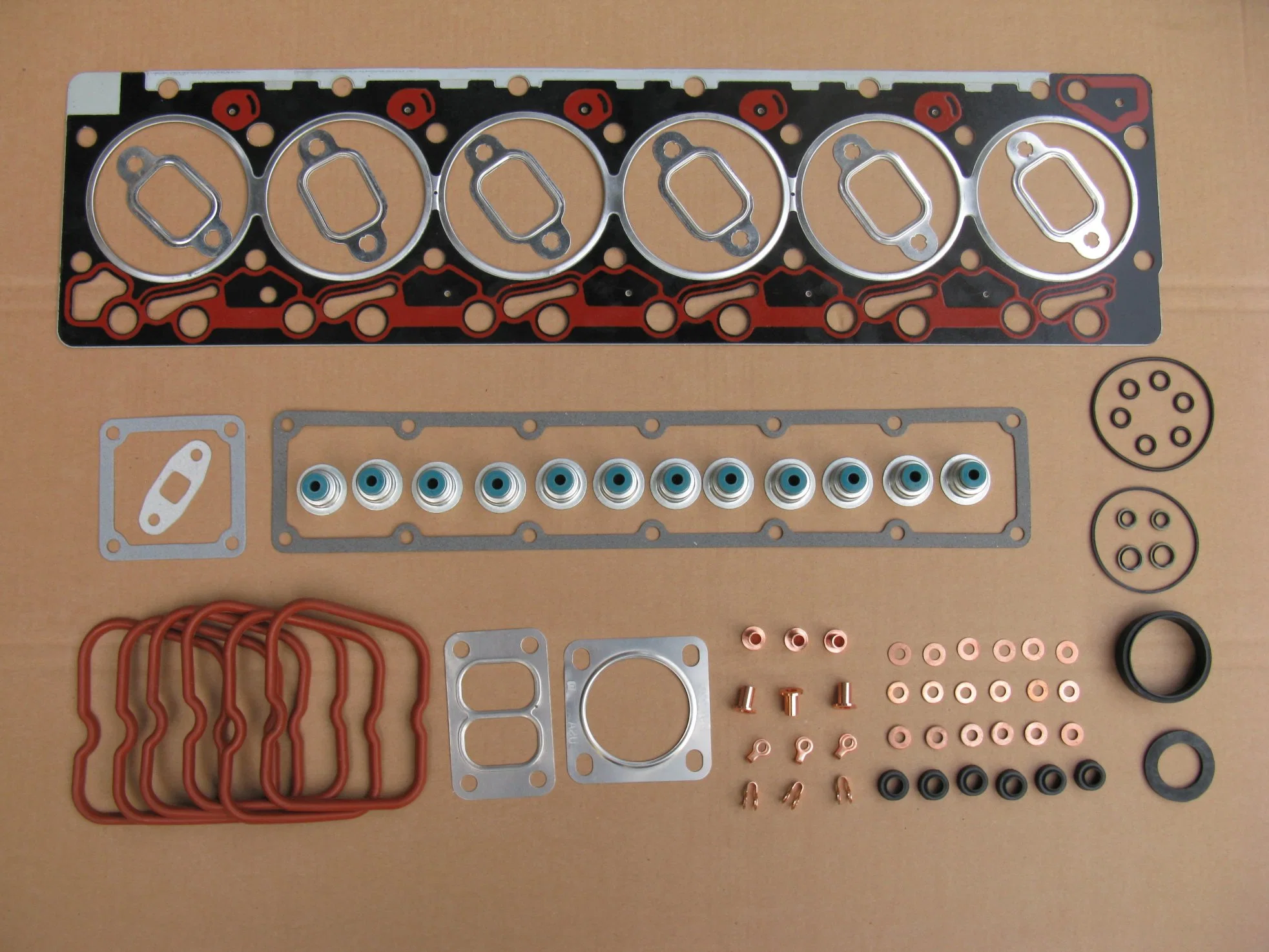 Commercial Car Part Upper/Lower Engine Gasket Kit for 6CT