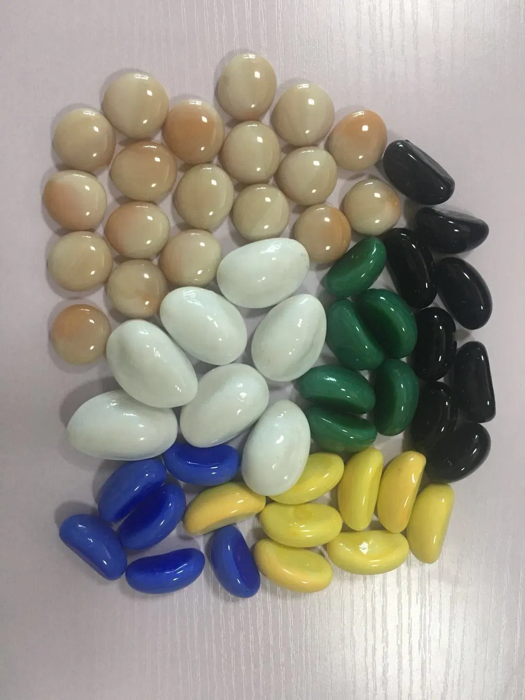 Green Nugget Cashew Shape Glass Pebbles Stone with New Material