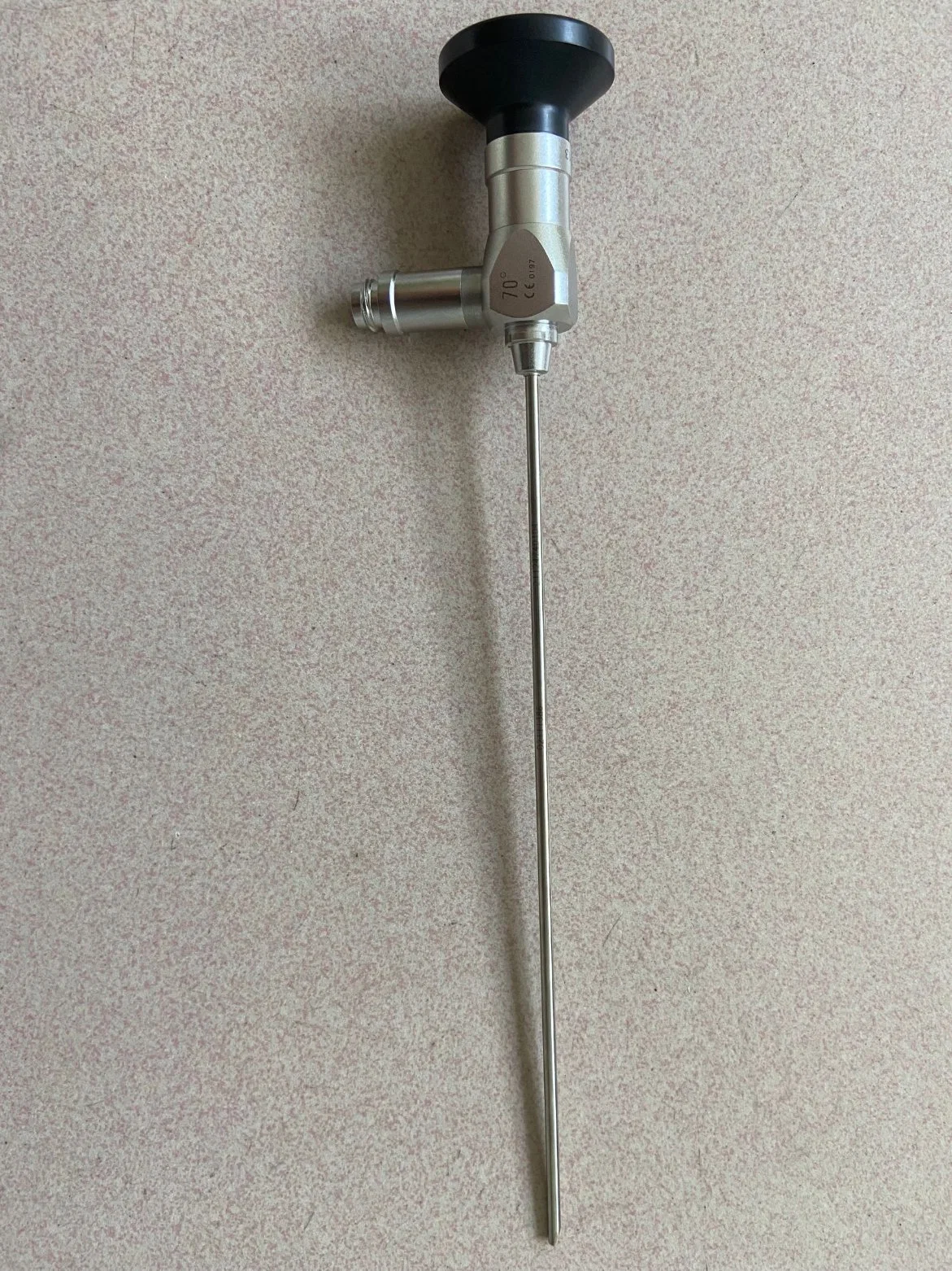 Otoscope avec 2,7 mm Longueur de la sonde, 70 degrés, source de lumière LED portable, 110mm de longueur de travail