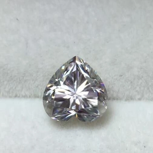 5X5mm/0.5 Carat Heart Cut 3ex Moissanite with De Colour