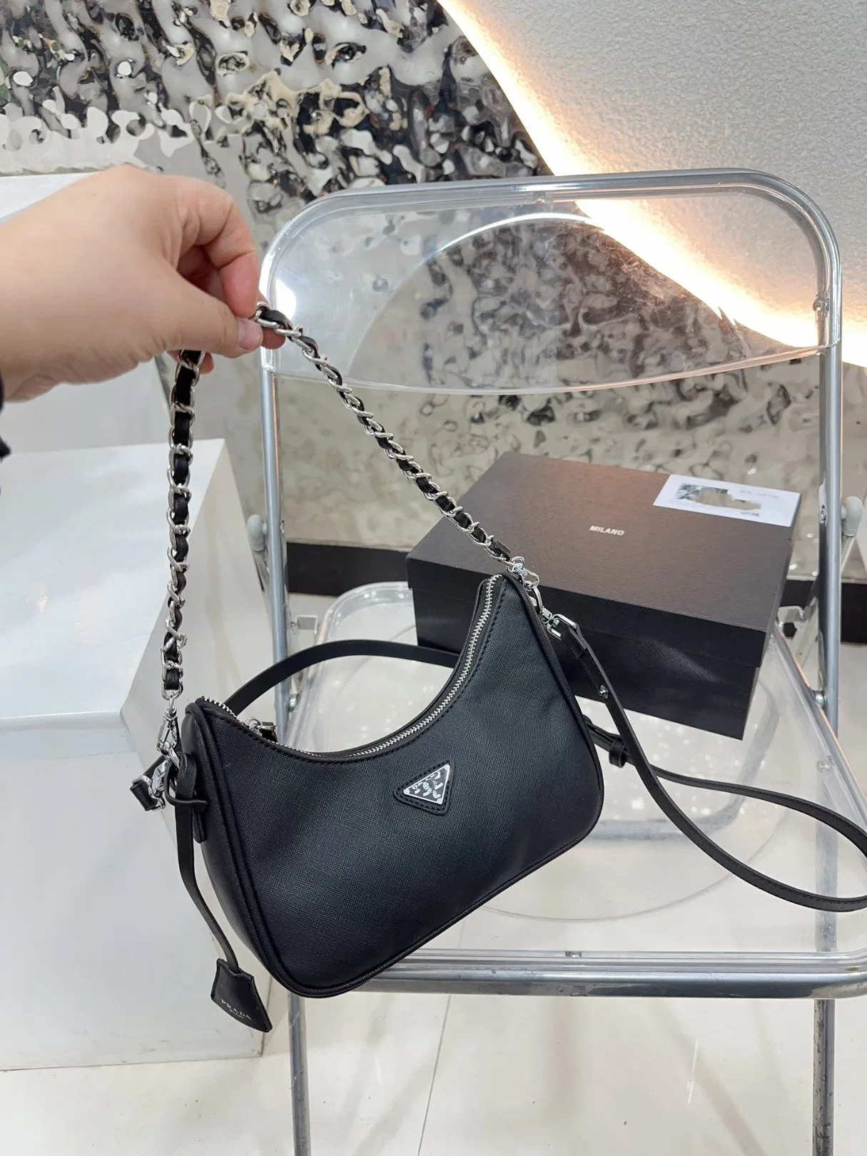 Luxury Fashion Wholesale/Supplier Popular Women Replicas Men's Message Bag AAA Quality Original Box Handbags Designer Cleo Messenger Bag