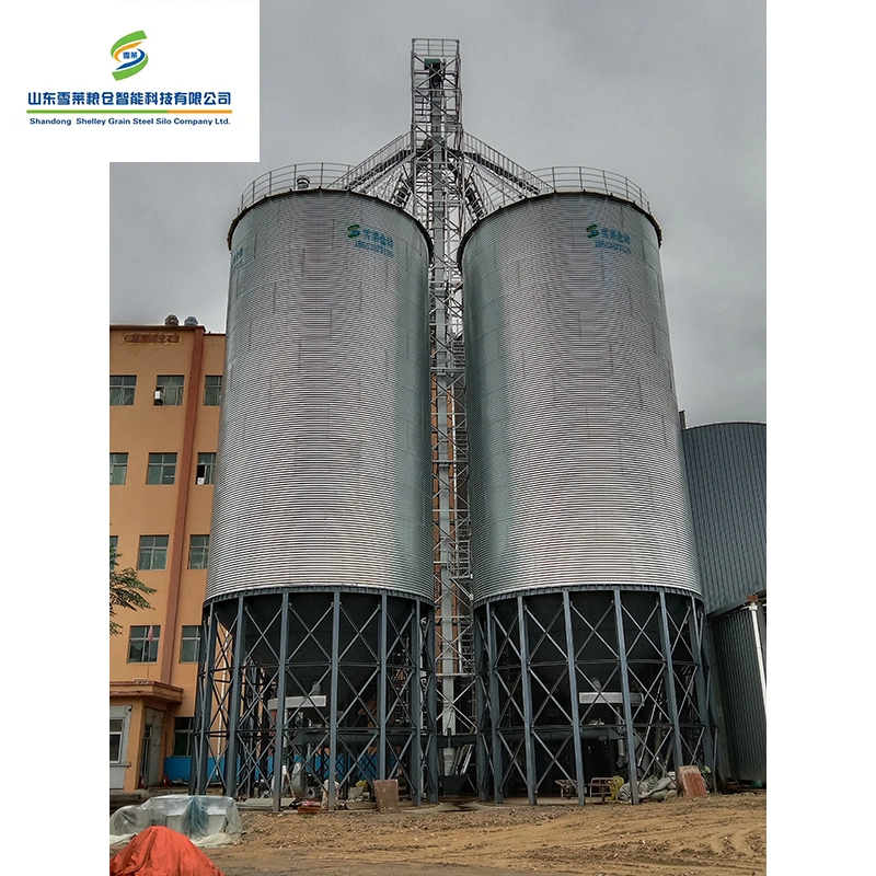 El trigo de la fábrica de molino de harina de maíz de grano de los silos de acero galvanizado