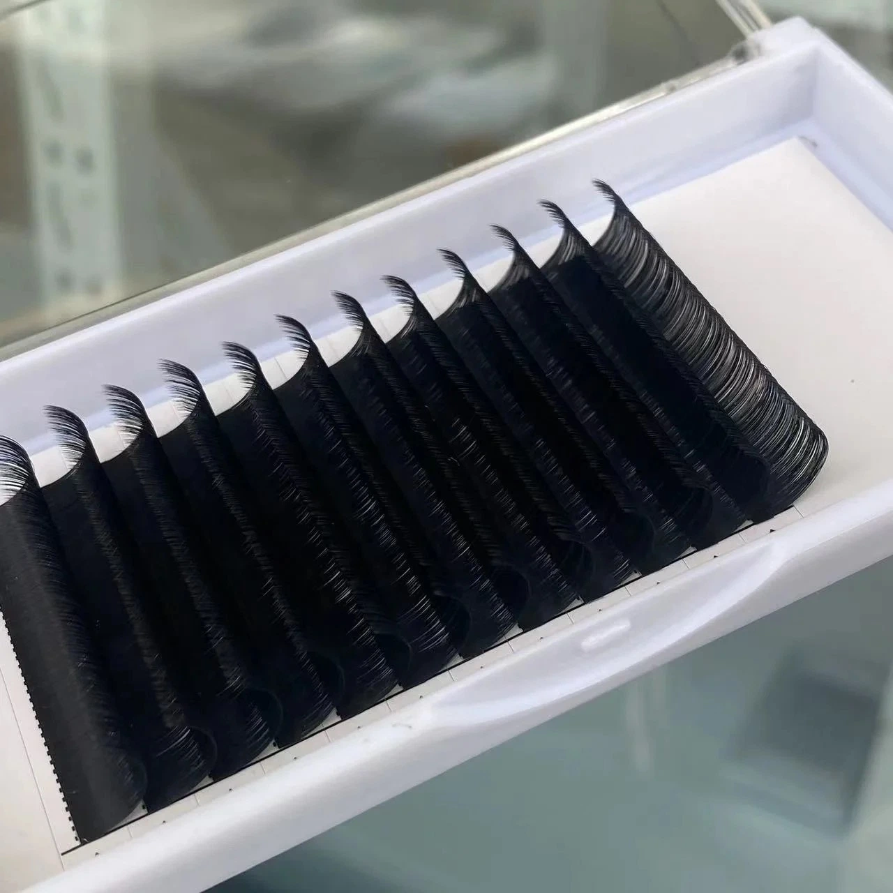 Volumen completo C/D Extensiones de lash de rizo etiqueta privada Natural Long Extensión de pestañas Bandeja de extensión de pestañas sintética para el pelo