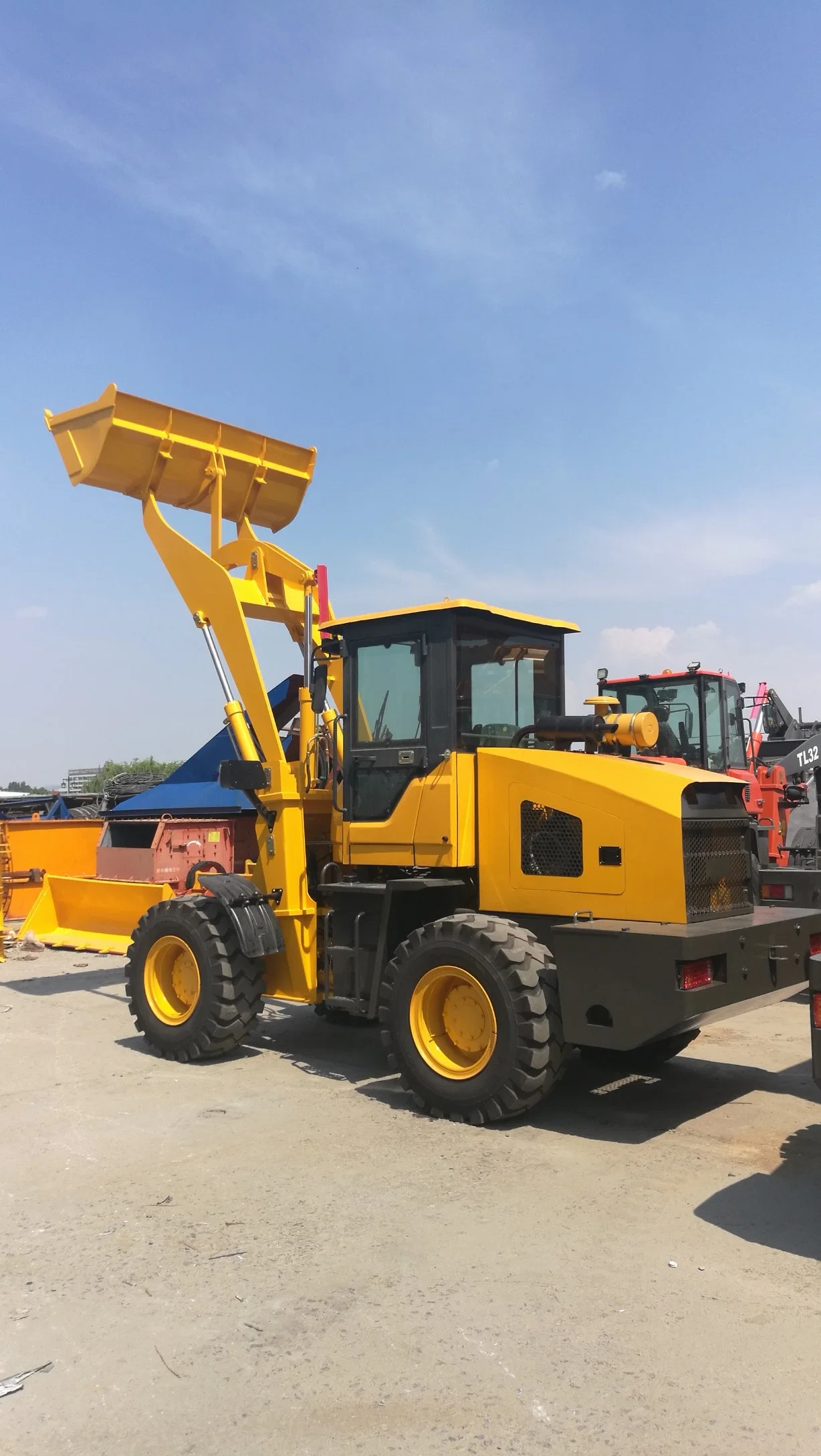 Competitive 2 Ton Mini Front Hydraulic Wheel Loader with Attachment