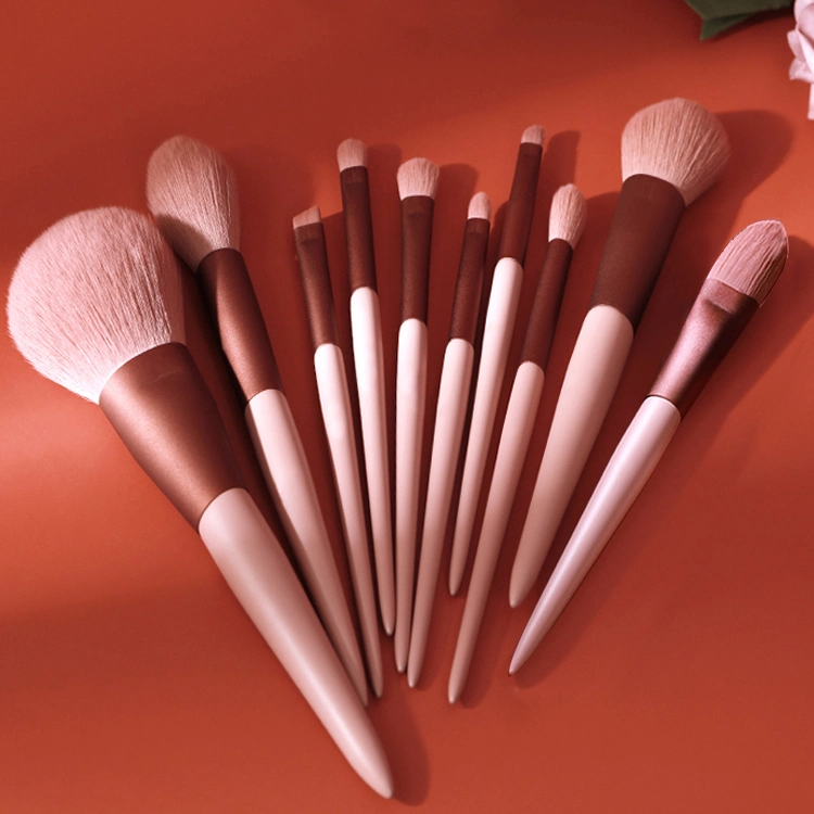 Outils de beauté professionnels Pinceaux de maquillage cosmétiques pour le blush, les ombres à paupières et le fond de teint en poils synthétiques de qualité supérieure, couleur rose.