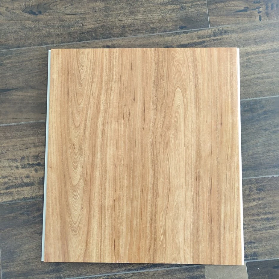 Venta directa de fábrica de grano de madera decorativos Panel de pared de PVC para el Sudeste asiático